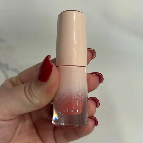 Giorgio Armani Other - Giorgio Armani Liquid Blush